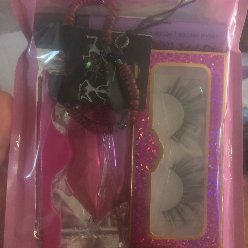 lashes